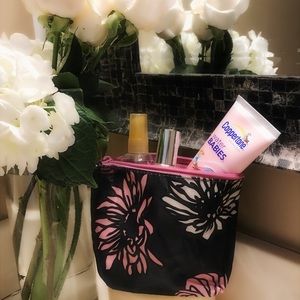 Floral Makeup Bag // Zipper Top